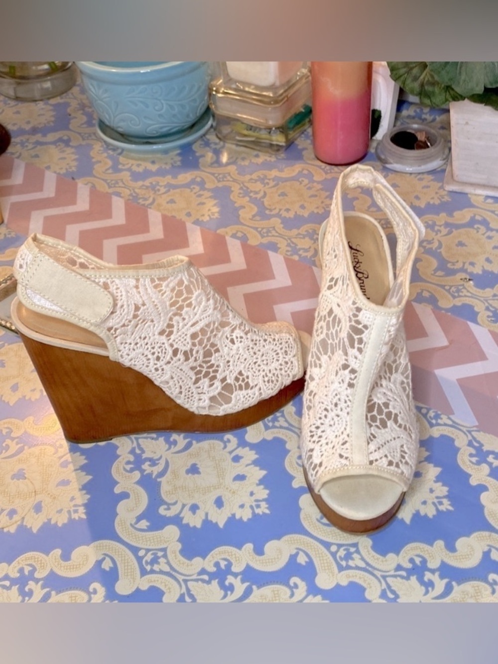 🌷LUCKY Brand🌷 Vintage White Lace Platform Wedge Sandals